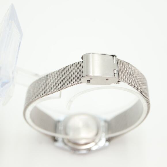 Vintage Timex Q Womens Digital Watch 26mm Stainless Steel Mesh with New Battery - Picture 12 of 15